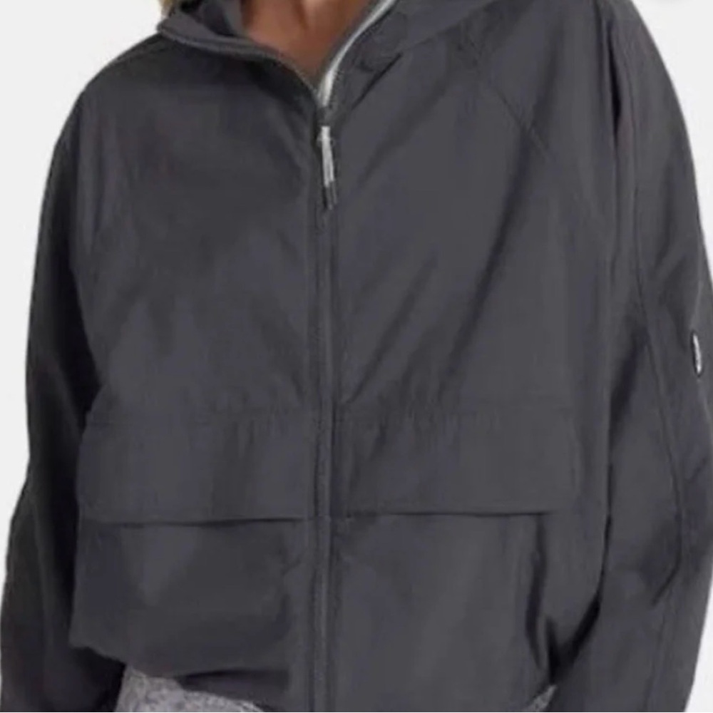 NWT Vuori Shores Full Zip Hooded Jacket in Charcoal Gray Women's Size Small